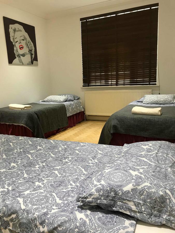 بيت شباب 247 لندن المظهر الخارجي الصورة